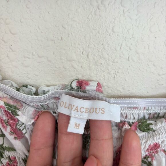 Olivaceous Floral Puff Sleeve Top Size Medium - Picture 3 of 4